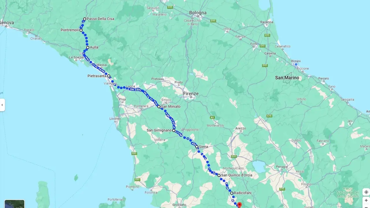 Mappa che mostra percorsi a piedi in Toscana, da Genova a Radicofani, passando per Lucca, Firenze, Siena e San Quirico d'Orcia.