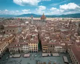 Vista aerea di Firenze con il Duomo e campanile. Quanti giorni per visitare Firenze? Almeno 3 per godersi la bellezza.