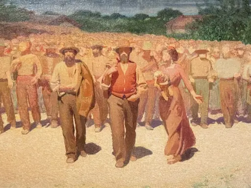 Un corteo di persone in abiti da lavoro, con un uomo in primo piano con gilet arancione. Un'immagine che evoca la vita e le tradizioni di Volpedo cosa vedere.