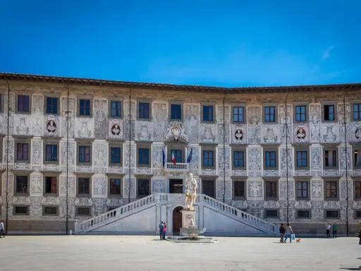 Palazzo della Sapienza a Pisa, un luogo da non perdere per chi visita la città in 3 giorni.