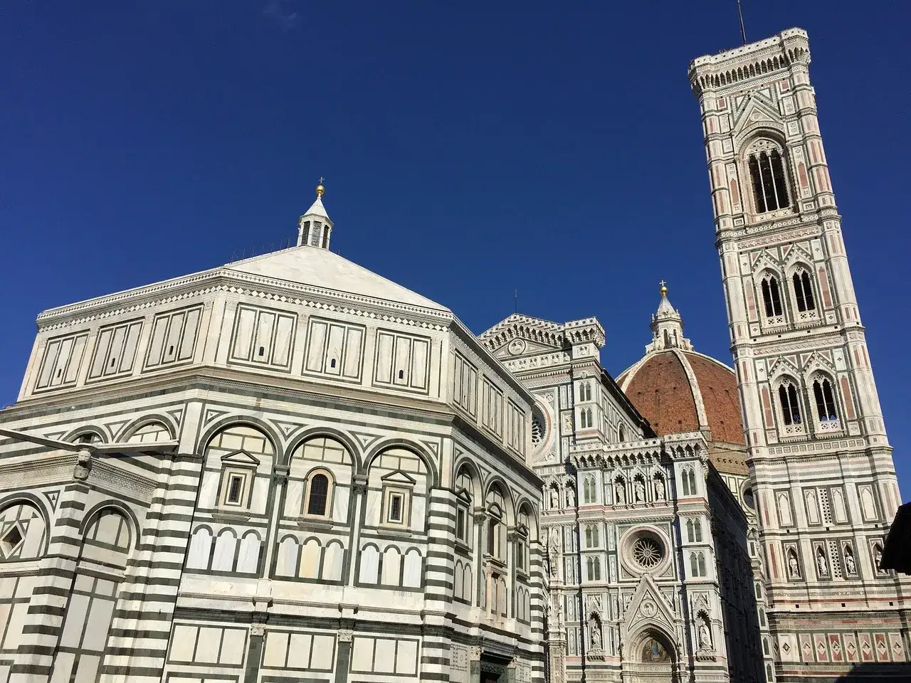 Il Battistero, il Duomo e il Campanile di Giotto a Firenze. Quanti giorni per visitare Firenze? Almeno tre per ammirare queste meraviglie.